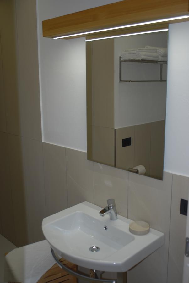B&B Alciliegio Casnate Con Bernate Ngoại thất bức ảnh